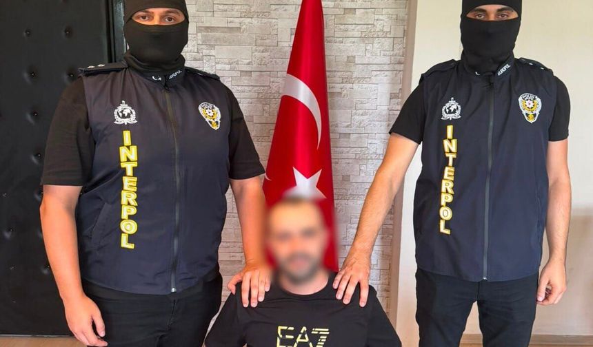 İçişleri Bakanlığı duyurdu: 2 suç örgütü elebaşı Türkiye’ye getirildi