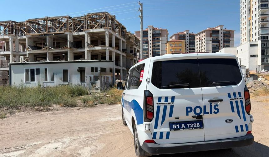Niğde’de inşaattan düşen işçi yaralandı