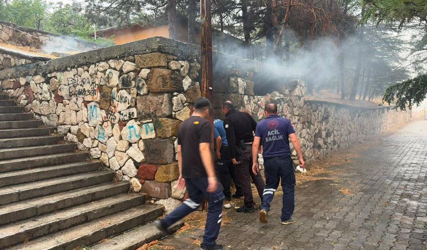 Niğde’de yakılan ateş ekipleri harekete geçirdi