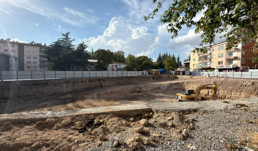 Vatandaşın beklediği otopark için çalışmalar başladı