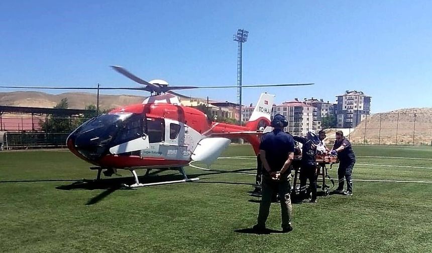 Kalp krizi geçiren hasta hava ambulansıyla sevk edildi