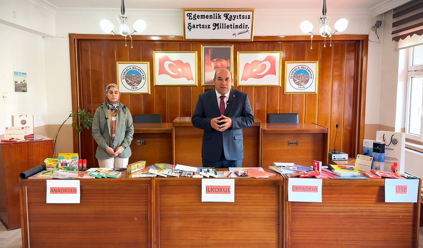 Ulukışla Belediyesi'nden yaklaşık 2 bin öğrenciye kırtasiye desteği