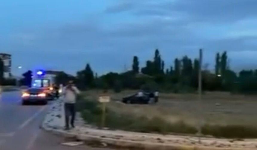 Niğde’de otomobil virajı alamadı: 1 yaralı
