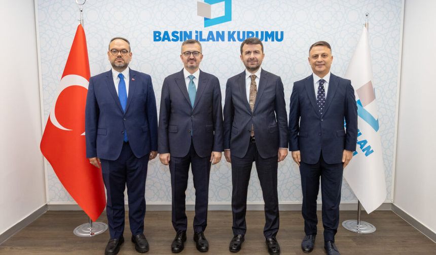Cumhurbaşkanlığı İletişim Başkanı Burhanettin Duran Basın İlan Kurumu’nu ziyaret etti