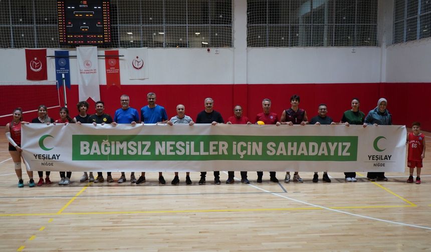 Bağımlılıklara karşı Niğde’de voleybol sahasına çıktılar