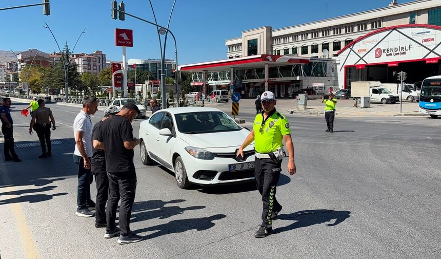 Niğde’de otomobilin çarptığı bisikletli çocuk yaralandı
