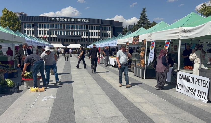 Niğde’de ustalar geçmişten geleceğe el sanatlarını taşıyor