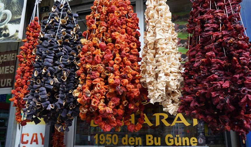 Kış hazırlığı yapan Niğdeliler kurutmalıklara yöneldi