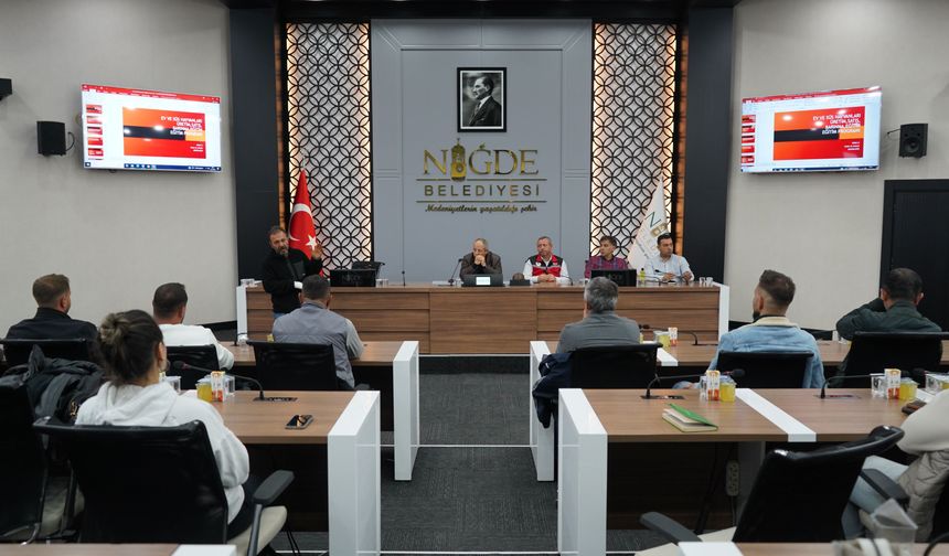 Niğde’de ev hayvanları satış yerlerine yönelik eğitim verildi