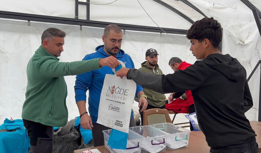 Niğde Yarı Maratonu için yarış kitleri teslim edildi