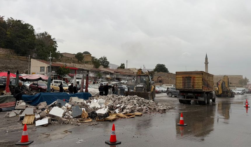 Perşembe Pazarı’ndaki zabıta noktası kaldırıldı