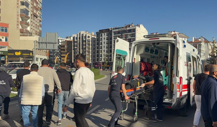 Niğde’de motosiklet yayaya çarptı: 2 yaralı