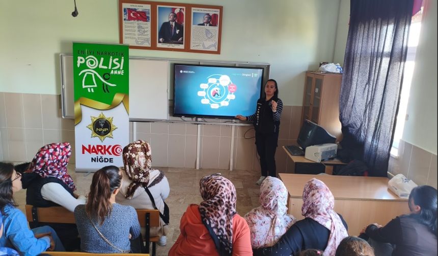 Niğde’de narkotik ekiplerinden bin 557 kişiye bilgilendirme