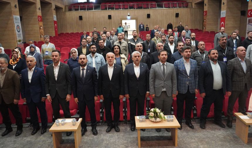 Eğitim-Bir-Sen Niğde’de Hasan Orhan güven tazeledi