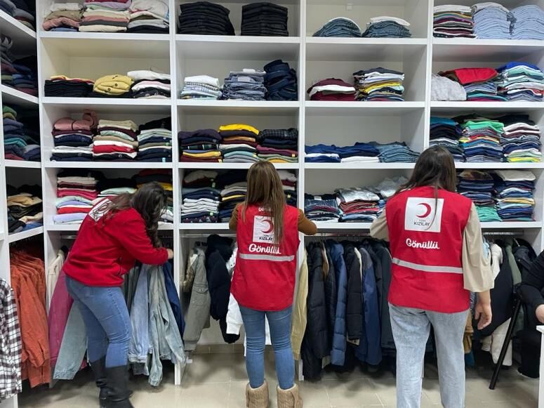 Kızılay Niğde’de 9 bin depremzedeye yardım ulaştırdı