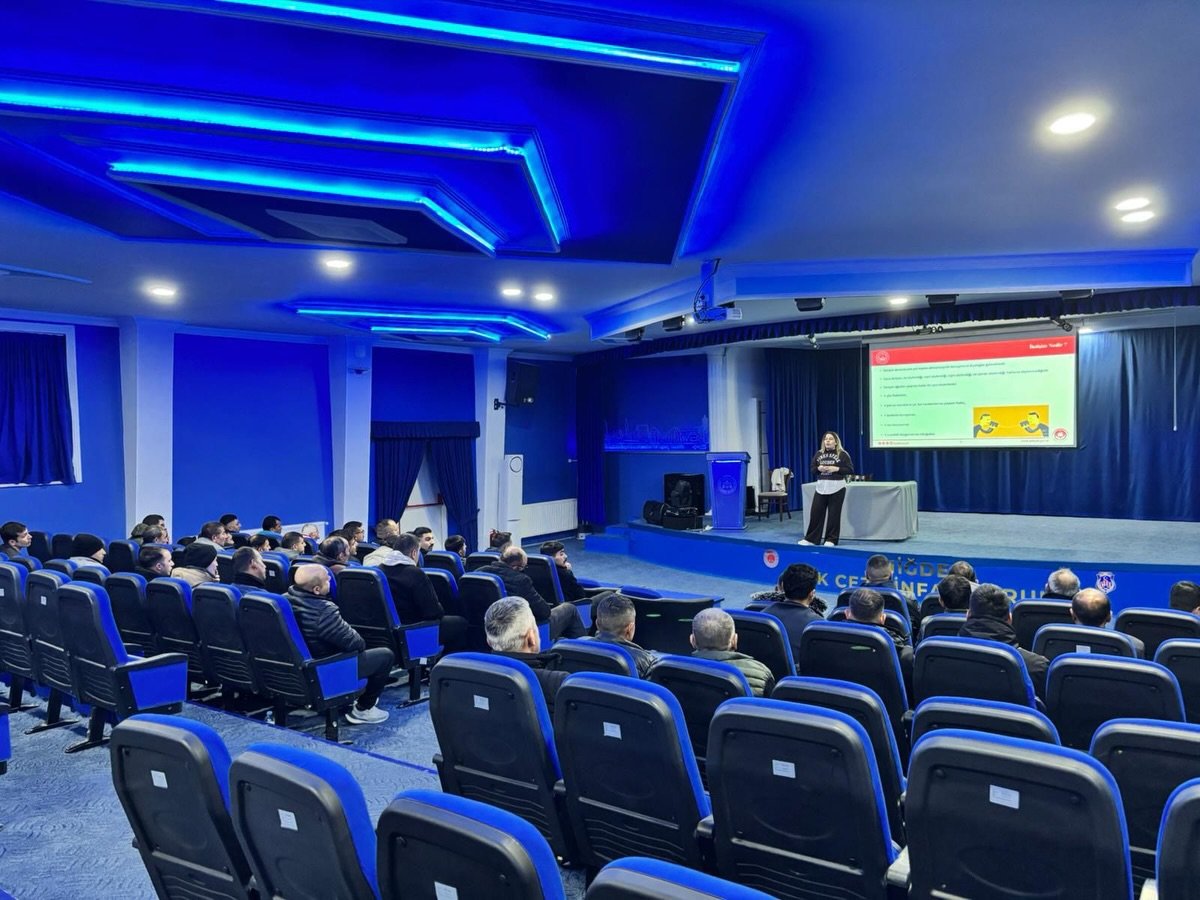 Niğde Açık Cezaevi’nde “Aile İçi İletişim” eğitimi verildi