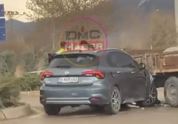 Niğde’de otomobil traktör römorkuna çarptı: 1 yaralı