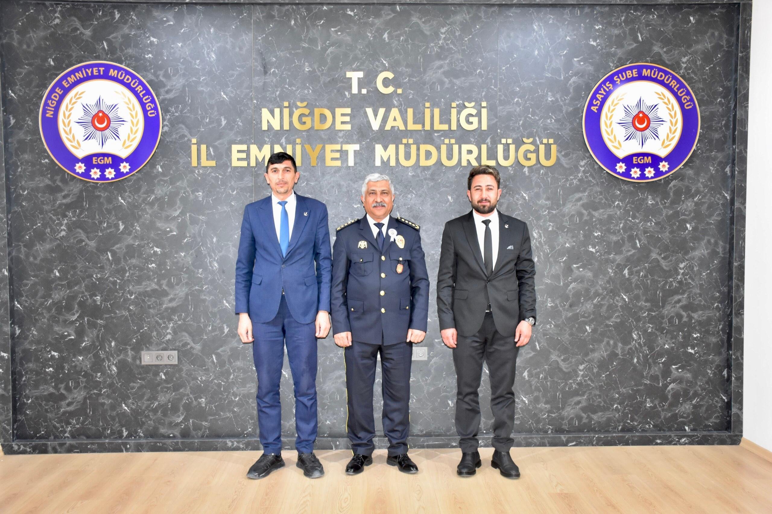 Gümüş’ten polis haftasında emniyete vefa ziyareti