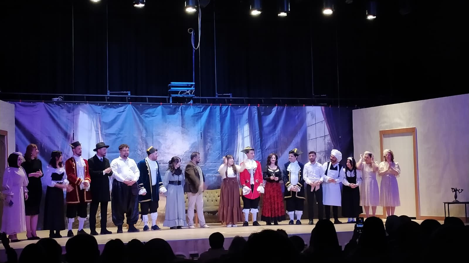 Niğde’de tiyatroseverler “Cimri”de buluştu