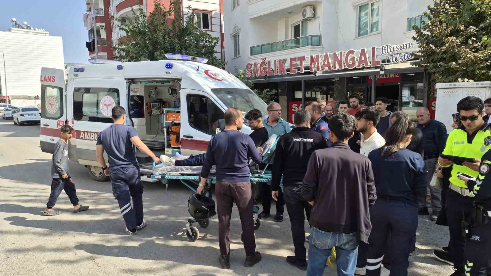 Otomobil ile motosiklet çarpıştı: 1 yaralı