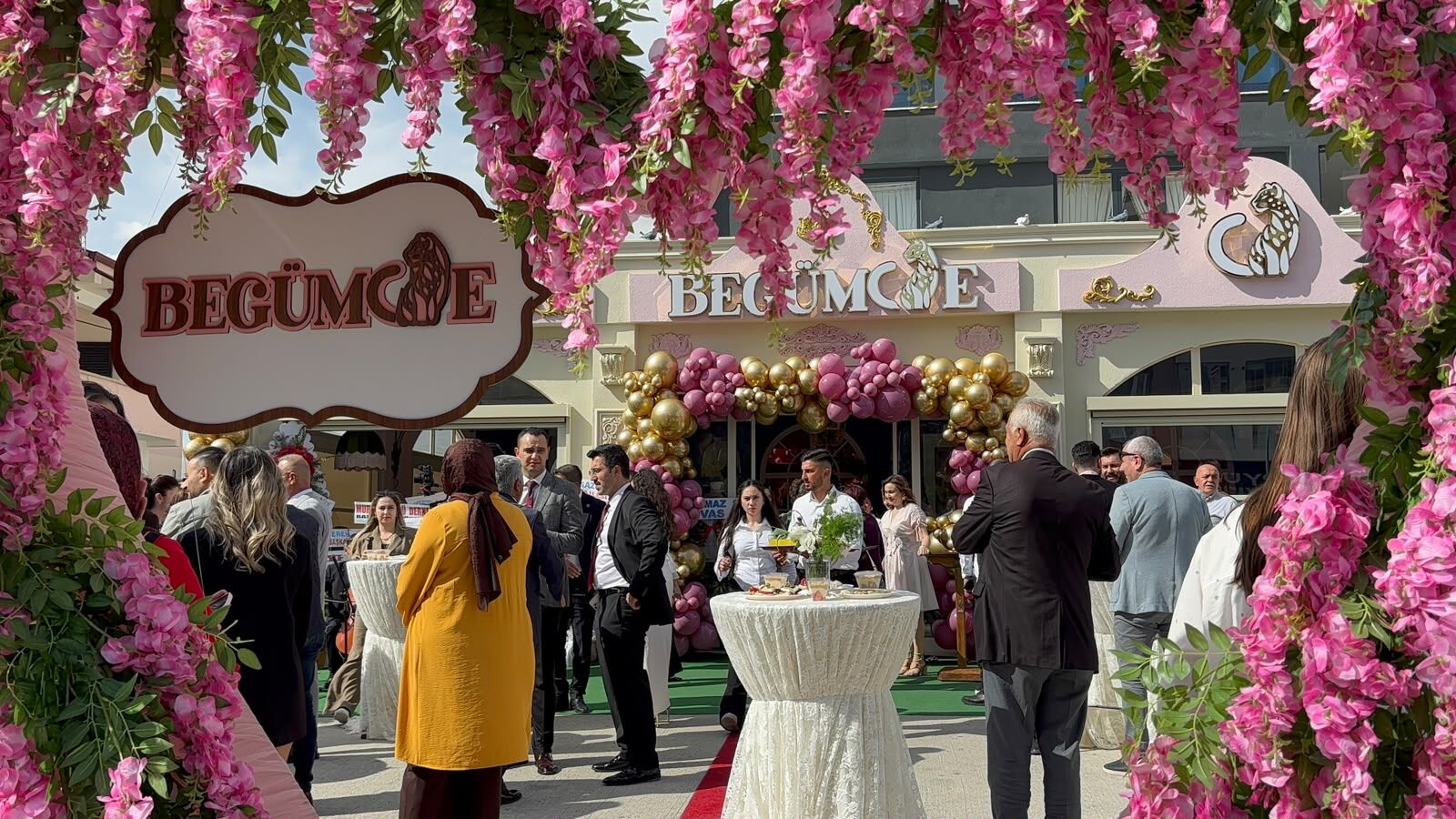 Niğde’de Begümce görkemli törenle açıldı